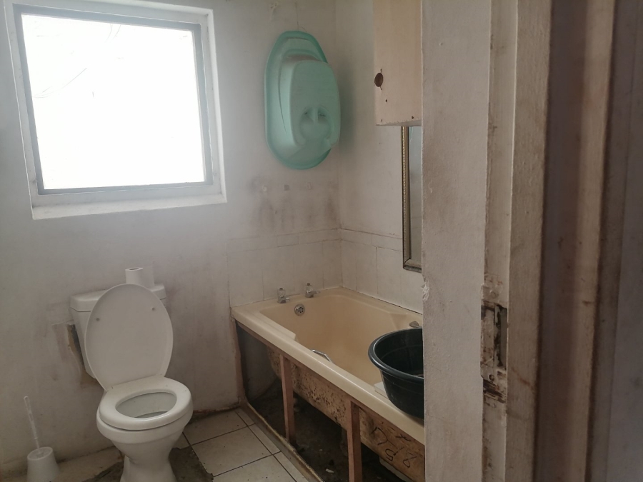 2 Bedroom Property for Sale in Gaylee Western Cape